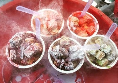 Cục Quản lý Thực phẩm và Dược phẩm Hoa Kỳ (FDA) đã cảnh báo về thức ăn và thức uống chứa nitơ lỏng và khuyến cáo mọi người tránh tiêu thụ bất cứ thứ gì được chuẩn bị với chất nguy hiểm tiềm tàng này.