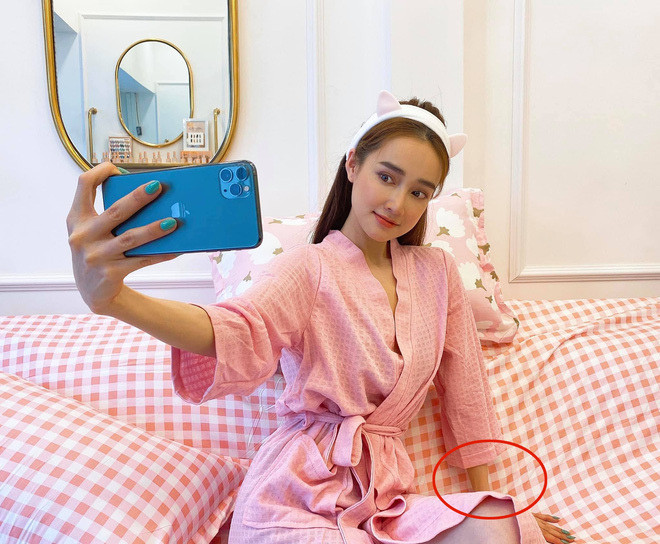 Nhã Phương chăm khoe ảnh nhưng lại bị chê ép cân quá đà khiến thân hình cô "mỏng như lá lúa".