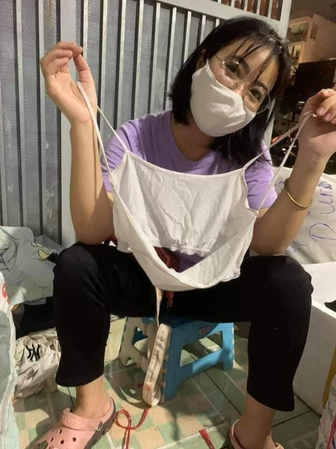 Quan rach, vay hai day tu thien cho mien Trung: Ung ho hay vut rac?-Hinh-3