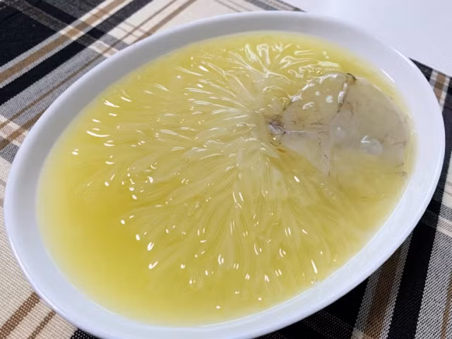 Giá bán một túi trứng này khá đắt tại Nhật, có thể lên tới 700 nghìn đồng nửa kg. Ảnh: Internet.