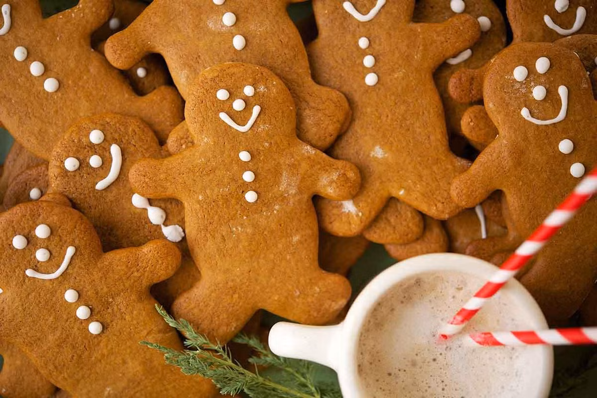 Bánh quy gừng nổi tiếng khắp thế giới: Bánh quy gừng được đồn thổi rằng ra đời vào thế kỉ 19, được bước ra từ câu chuyện cổ Grimm nổi tiếng. Chiếc bánh quy gừng hình người đầu tiên được cho là làm theo ý muốn của nữ hoàng Anh Elizabeth đệ nhất. Ảnh: Internet.
