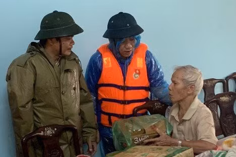 Can nha cua Chu tich huyen tu nan o Rao Trang