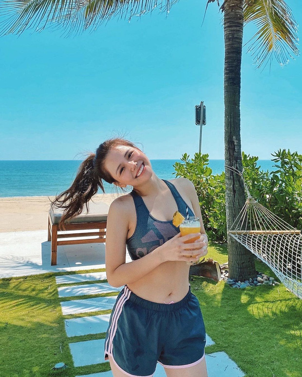 Boxing (hay còn gọi là quyền anh và đấm bốc) là môn võ thể thao đối kháng 2 người có xuất xứ từ phương Tây. Nhiều người lầm tưởng rằng, tập boxing chỉ cần dùng đến tay khiến bắp tay to và thô. Nhưng thực chất, để đưa ra một cú đấm chuẩn thì người tập sẽ phải dùng đến cả chân, thân và đầu.