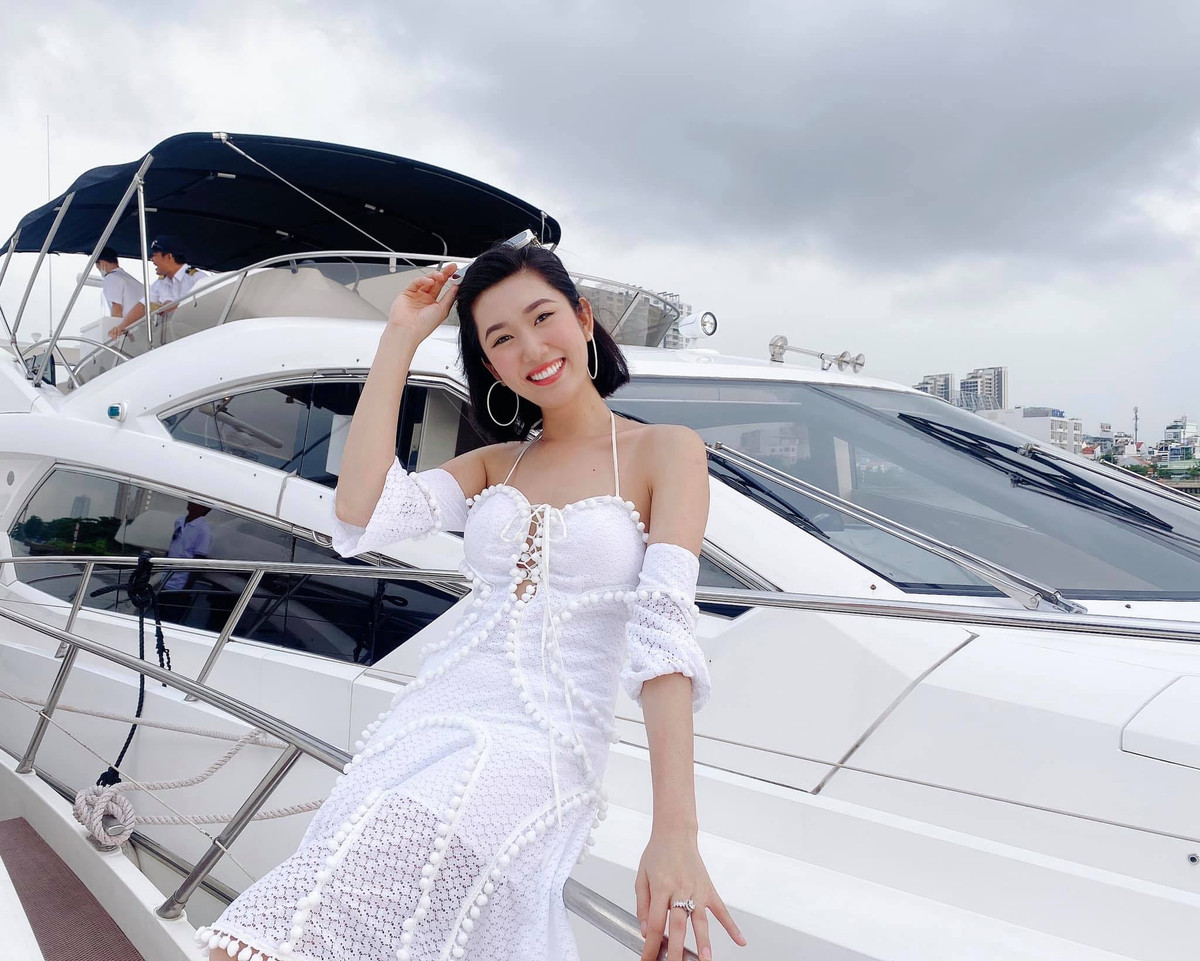 Vòng 3 cong vút, săn chắc sẽ giúp các bạn nữ tự tin hơn khi mặc váy body hay bikini.