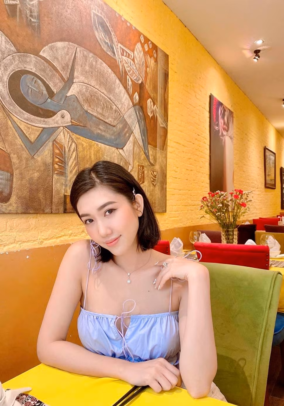 Với vòng 3, đây là vùng cơ thể được các gymer nhận xét dễ cải thiện nhất. Bạn có thể thực hiện động tác ngồi xổm, squat cơ bản hay nâng cao 10 phút mỗi ngày, có thể thấy hiệu quả rõ nét.