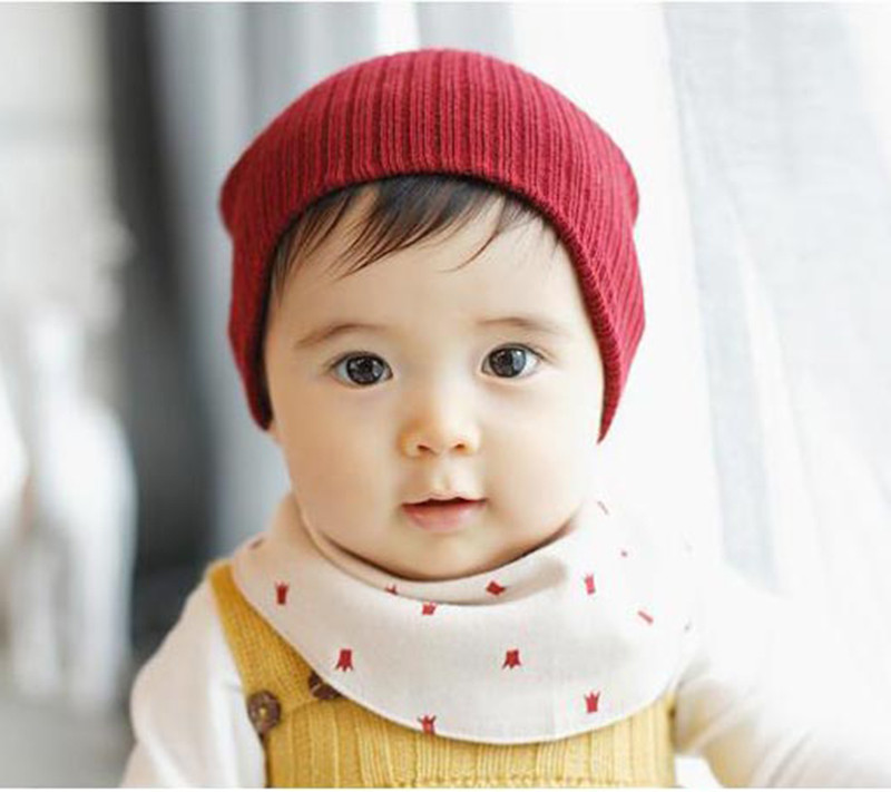 Chính vì vậy, chúng ta cần chăm sóc và giữ ấm cho cổ bằng cách mặc áo cổ cao hoặc choàng khăn. Đặc biệt chú ý giữ vệ sinh răng miệng, để ngăn ngừa vi khuẩn tích tụ trong khoang miệng rồi tấn công xuống cổ họng.