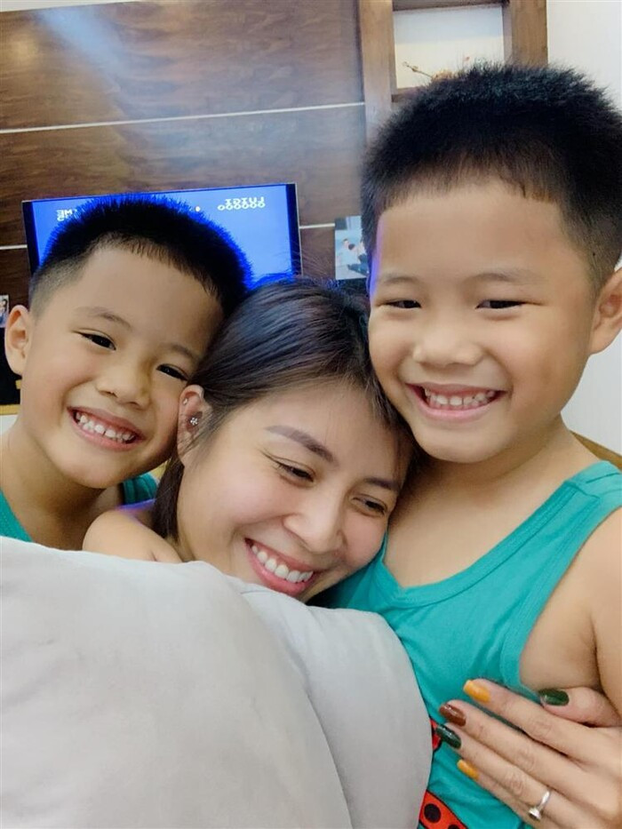 Tha anh mat moc, MC Hoang Linh khien dan mang xuyt xoa khen-Hinh-2