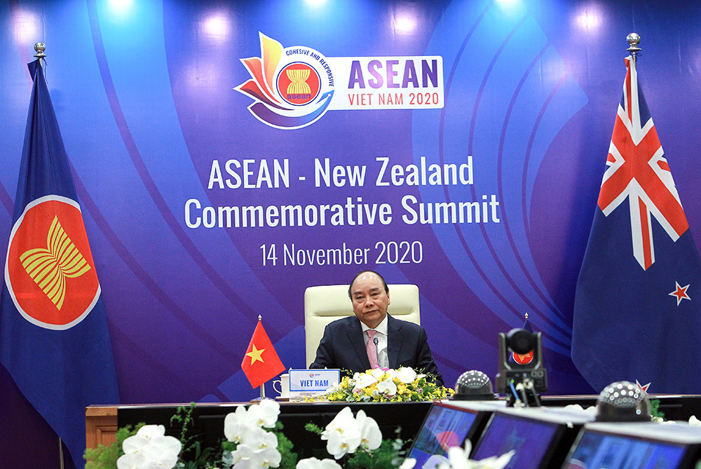 Quan ngai ve hanh dong di nguoc luat phap quoc te tren Bien Dong