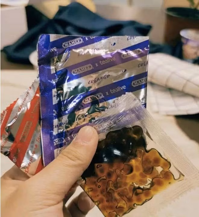 Giá của món mì độc lạ này không quá cao nếu so với một hương vị mới mẻ, người dùng có thể mua 3 cốc mì với giá 15,9 RM (tương đương 89 ngàn đồng) và 24 cốc mì sẽ có giá 109,9 RM (613 ngàn đồng). Hiện tại, món mì này mới được bán độc quyền trên trang web của Tealive.