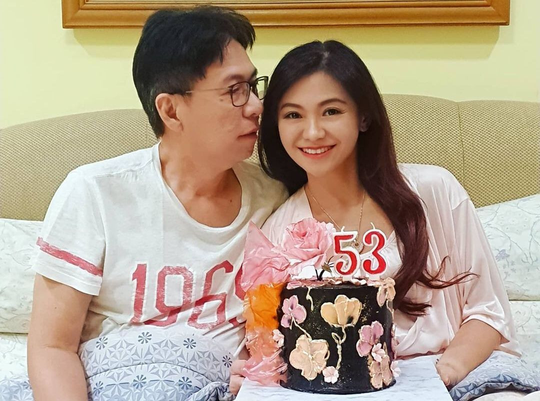 Trong một cuộc phỏng vấn với báo chí, Puspa khẳng định, vẻ ngoài của cô hoàn toàn tự nhiên, không qua can thiệp thẩm mỹ. Mọi người nhận thấy cô trông không khác nhiều so với thời còn trẻ, giống như thời gian đã trôi chậm lại với Puspa.