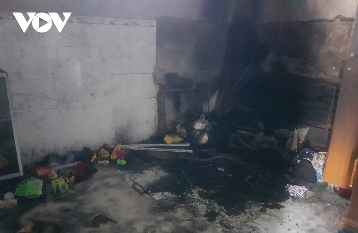 Hai chau be o Binh Dinh bi lua thieu tu vong-Hinh-2