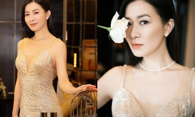 Đặc biệt, cô thường uống ít nhất 8 ly nước mỗi ngày để giúp cơ thể giải độc và thúc đẩy quá trình chuyển hóa melanin.