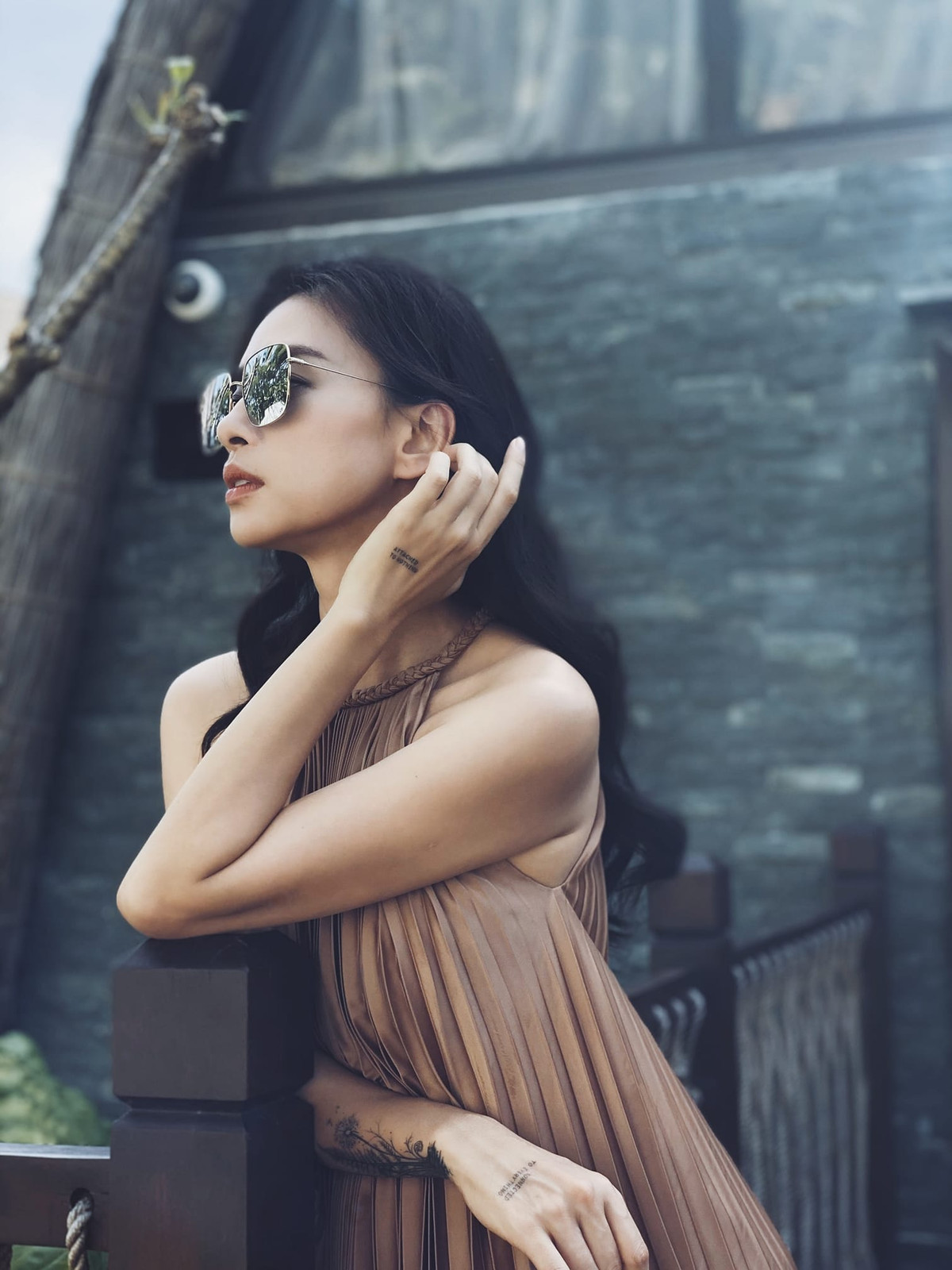 Ngô Thanh Vân thường tập luyện 7 tuần liên tiếp để giữ dáng. Mỗi ngày, cô tập 4 tiếng vận động mạnh và 4 tiếng vận động nhẹ.