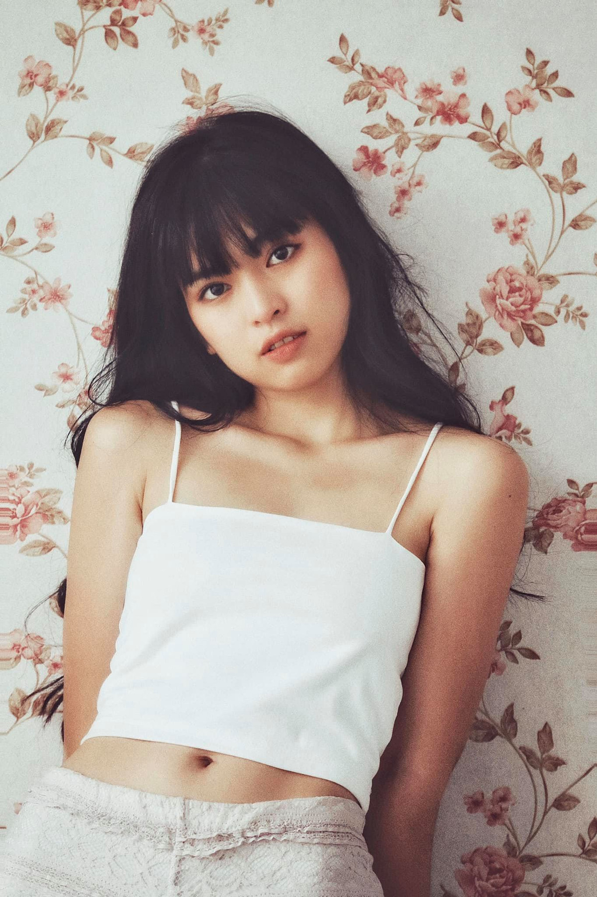 Không kiêng khem quá hà khắc nhưng Khánh Vân cũng chú trọng việc ăn uống để giữ gìn vóc dáng theo nguyên tắc hạn chế tinh bột xấu.