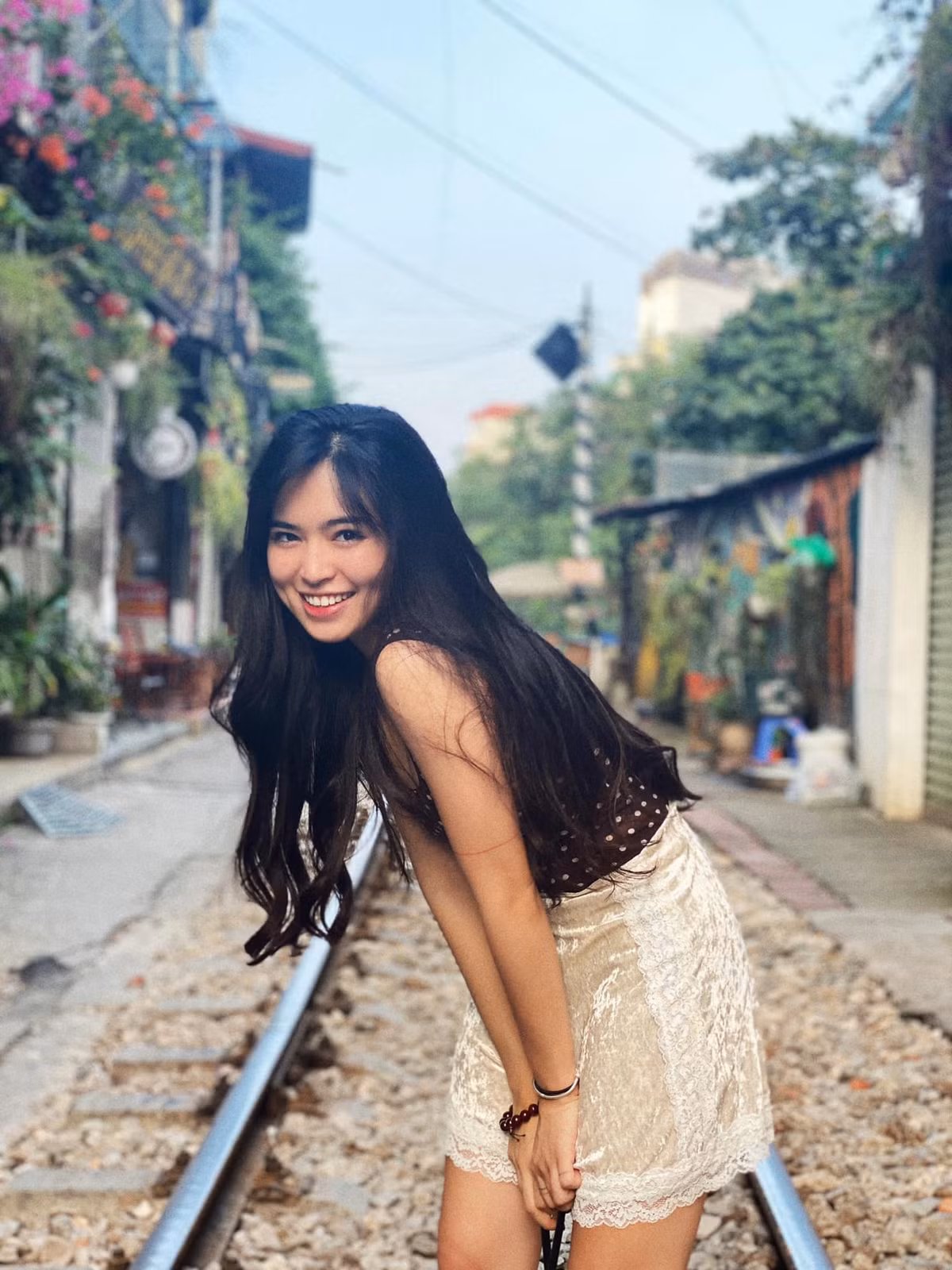 Hàng ngày, Đỗ Khánh Vân ăn uống bình thường, tuy nhiên hạn chế đường và tinh bột.