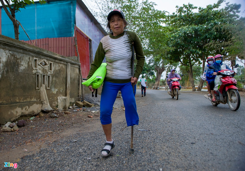 Trang tay sau lu, nguoi Quang Binh them noi lo bao den-Hinh-7