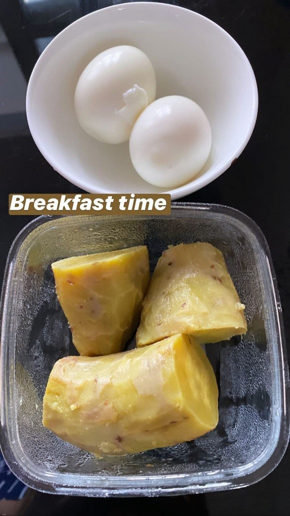 Bi quyet an kieng giu dang thon tha cua sieu mau Vo Hoang Yen-Hinh-3