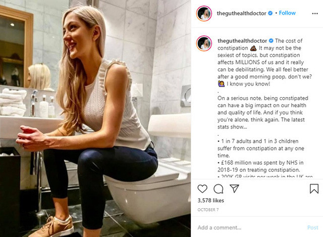 Buc anh ngoi tren bon cau cua nu bac si xinh dep gay sot