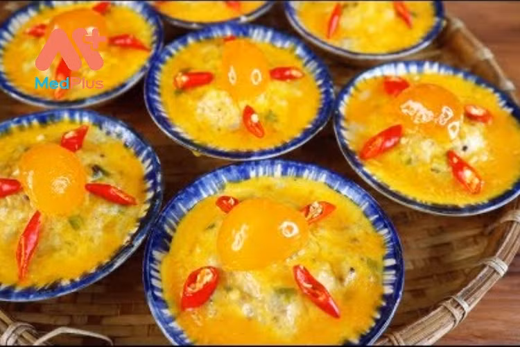 Mắm chưng: Nếu không quen với vị đậm mùi đặc trưng của những món ăn miền Tây, bạn có thể lựa chọn mắm chưng để thưởng thức.