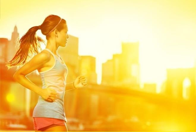 Tập thể dục cường độ cao: Có ý kiến cho rằng tập thể dục khi bụng đói sẽ đốt cháy nhiều calo hơn. Trên thực tế, điều đó không ảnh hưởng đến việc giảm mỡ, mặt khác, điều đó còn gây mất cơ. Cường độ tập luyện cũng giảm dần do cơ thể thiếu năng lượng.