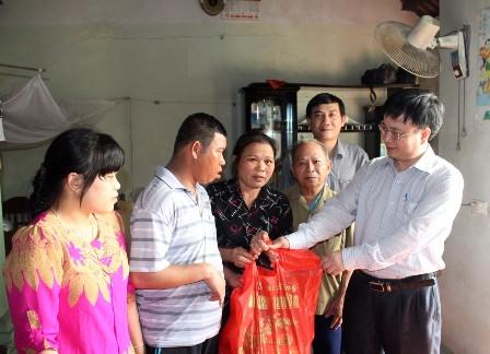 Con gai liet si Gac Ma duoc tuyen dung dac cach-Hinh-2