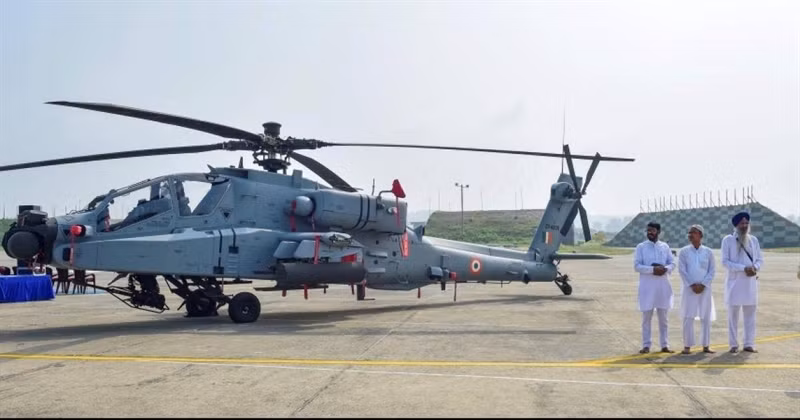 Các máy bay vận tải dùng đẻ vận chuyển binh sĩ, vũ khí và nhu yếu phẩm cho những đơn vị ở tuyến đầu. Trong khi đó, tiêm kích và trực thăng nhận nhiệm vụ bay tuần tra và sẵn sàng chiến đấu một khi phát sinh tình huống bất ngờ.