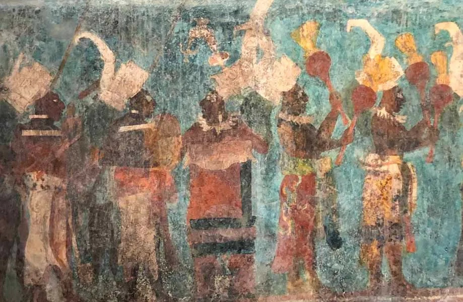 Trước đó, nhà khảo cổ học Ivan và các đồng nghiệp đã khảo sát một khu vực rộng lớn tại vùng đất thấp Maya ở bang Campeche của Mexico bằng LiDAR.