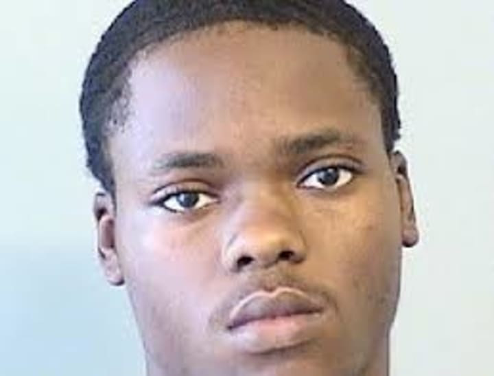 Vào năm 1993, Allan McLaurin (26 tuổi, trong ảnh) và Darron Anderson (24 tuổi) đã gây tai nạn cho một phụ nữ lớn tuổi rồi bắt cóc và hiếp dâm nạn nhân.