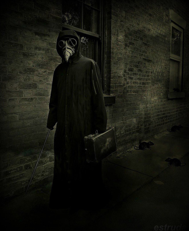 Một số ghi chép cho rằng, các bác sĩ thời Trung cổ đã mặc bộ đồ "đặc biệt". Trong đó, họ đeo một chiếc mặt nạ hình mỏ chim, đội mũ rộng vành, đeo bao tay kín, mặc áo choàng dài màu đen che kín người và cầm theo một cây gậy.