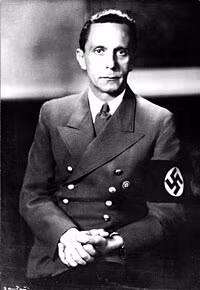 Trên cương vị Bộ trưởng tuyên truyền, Goebbels xây dựng hình ảnh cho Hitler là một nhà lãnh đạo thông minh, có tài, hết lòng vì nước vì dân. Đồng thời, Goebbels thông tin tới công chúng những điều tốt đẹp về Đức quốc xã để người dân ủng hộ Hitler.