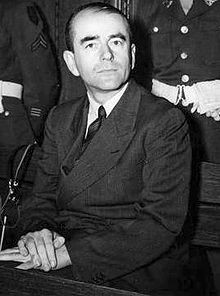 Albert Spee là bạn thân và là thân tín vô cùng trung thành với nhà độc tài Hitler. Được đào tạo để trở thành kiến trúc sư, ông được giao trọng trách quan trọng về vũ khí trang bị cho quân đội Đức quốc xã.