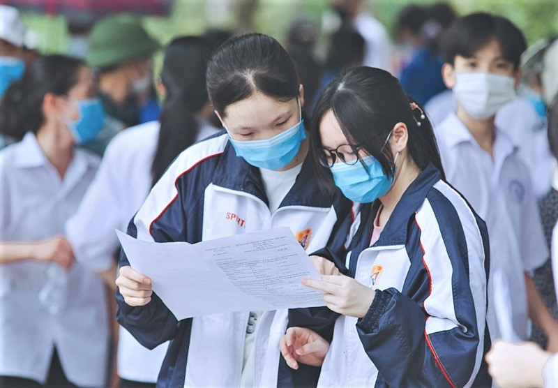 Bo Y te de xuat F0 dang cach ly tai nha duoc du thi tot nghiep THPT