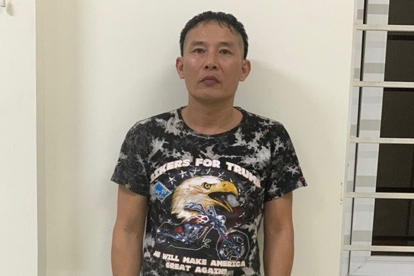 Bat nguoi dan ong dua 3 phu nu di ban thai nhi