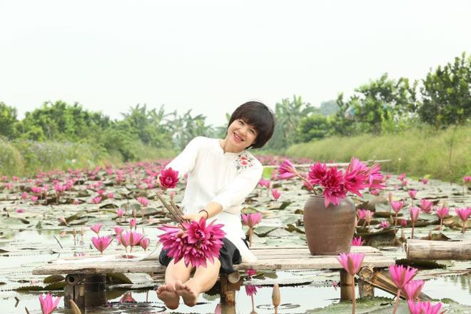 Thành công trong sự nghiệp và có gia đình hạnh phúc nên Diễm Quỳnh giữ được vẻ đẹp tươi trẻ.