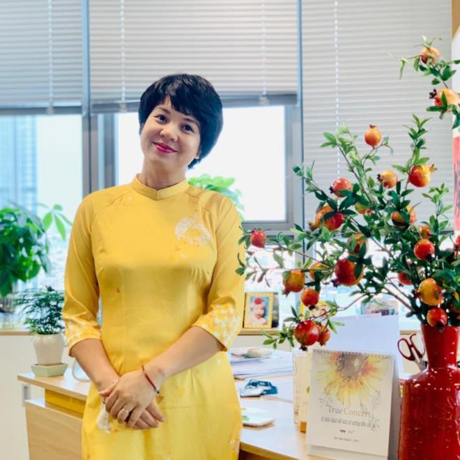 Sau nhiều năm làm việc tại VTV, Diễm Quỳnh hiện giữ chức vụ Trưởng ban VTV6.