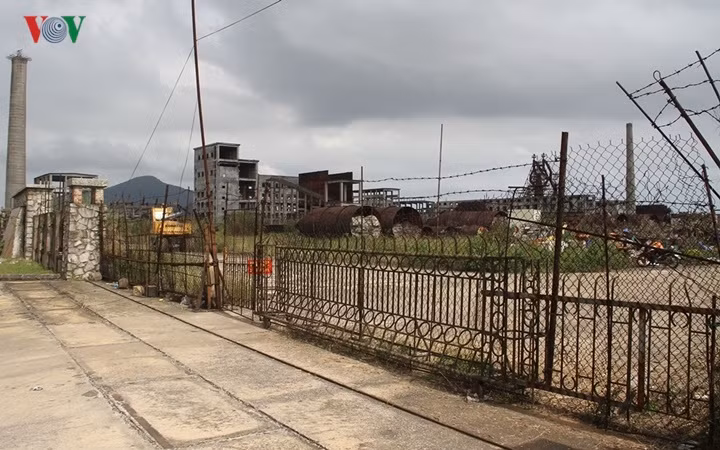 Theo chứng nhận đầu tư, trong giai đoạn 1 thực hiện dự án, có 3 ngân hàng tham gia cho Công ty gang thép Hà Tĩnh vay vốn và đã giải ngân gần gần 800 tỷ đồng.