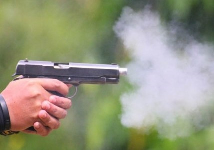 Nghi an thanh nien di lam thue bi ban chet