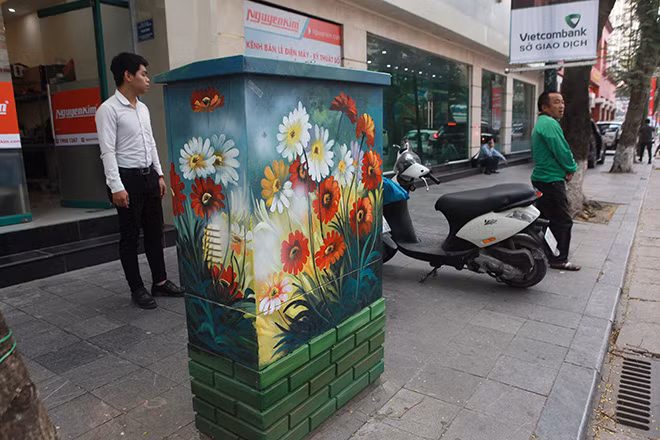 Bot dien ban o Ha Noi bat ngo “no hoa”-Hinh-11