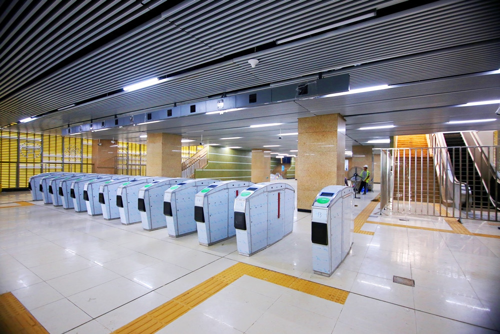 “Muc so thi” tau dien tren cao dau tien cua Ha Noi