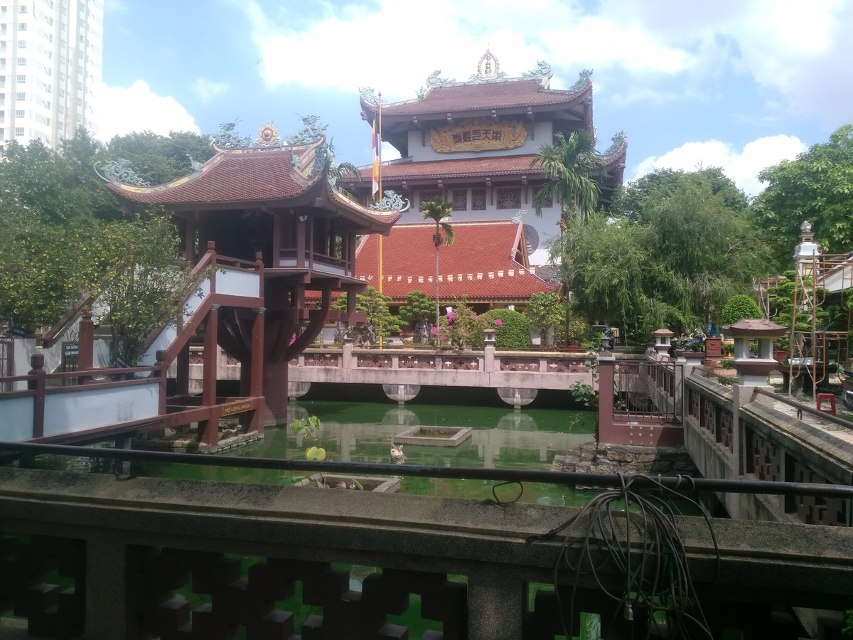 Cuc doc ngoi chua Mot Cot co mot khong hai o Sai Gon