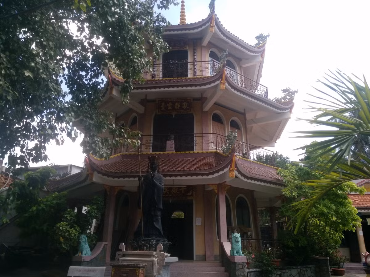 Cuc doc ngoi chua Mot Cot co mot khong hai o Sai Gon-Hinh-10