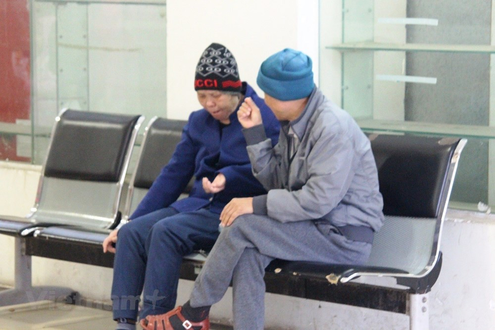 Nguoi Ha Noi trum ao mua, co ro trong dot ret dam dau mua-Hinh-15