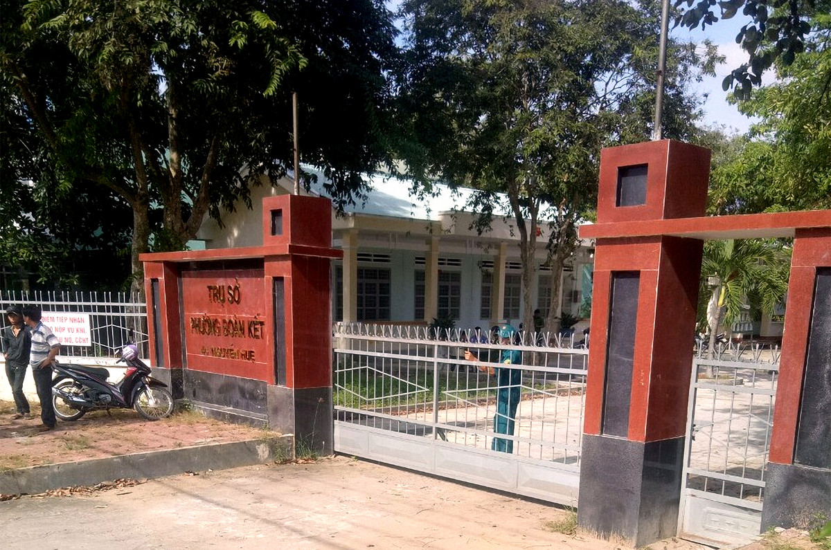 Nổ súng ở Gia Lai: Nghi phạm dùng máy cưa sắt phá khóa, lấy 2 khẩu súng No sung o Gia Lai: Nghi pham dung may cua sat pha khoa, lay 2 khau sung