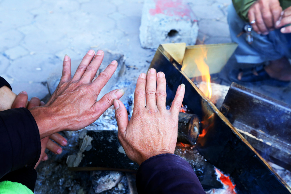 Bắc Bộ trời rét đậm, vùng núi có nơi rét hại, nhiệt độ thấp nhất trong đợt rét đậm này ở vùng đồng bằng Bắc Bộ phổ biến 11-14 độ, vùng núi 9-11 độ. Đợt rét đậm này có khả năng kéo dài 1-2 ngày.
