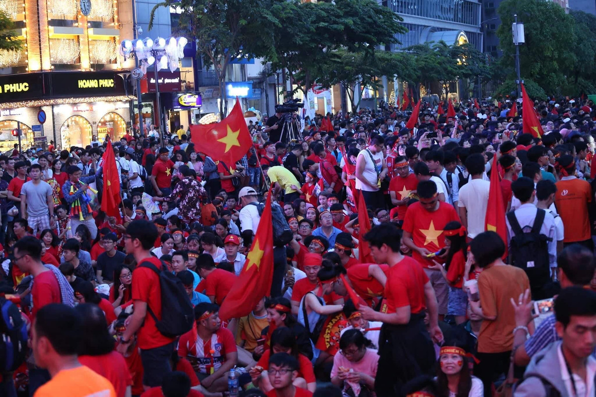 Mỗi người đều biết cách ứng xử bằng việc nhường nhau chỗ ngồi