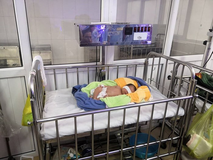 Doc gi hom nay 14/12: Thanh nien treo tuong vao truong hiep dam hoc sinh lop 4-Hinh-5