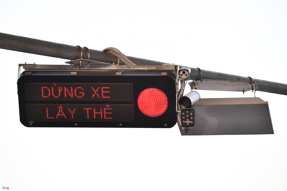 Dự án được khởi công từ tháng 9/2015, dự kiến đưa vào sử dụng trong tháng 12/2017 nhưng đã bị chậm tiến độ vì nhiều lý do khác nhau.