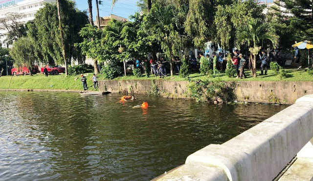 Doc gi hom nay: Ta hoa phat hien nguoi dan ong chet trong tu the treo co-Hinh-2