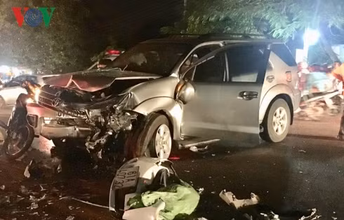 Doc gi hom nay 10/12: Be so sinh nguyen day ron bi bo roi, kien can sung tay-Hinh-3