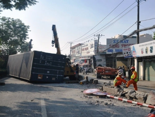 Nhung vu tai nan giao thong tham khoc tuan qua (11-16/5)-Hinh-7